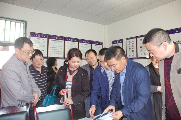 广元市总工会党组成员、副主席谭一江一行来青川开展重点工作调研 (1).JPG