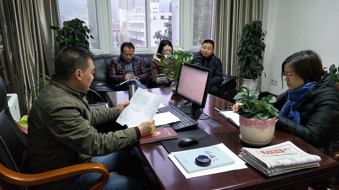 携手农民工尊法守法广元在行动 (2).jpg