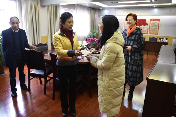 市总举办系列活动纪念三八妇女节 (以此为准) (1).JPG