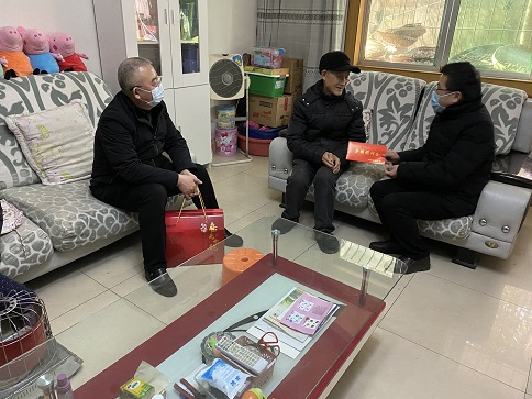 慰问劳模.jpg